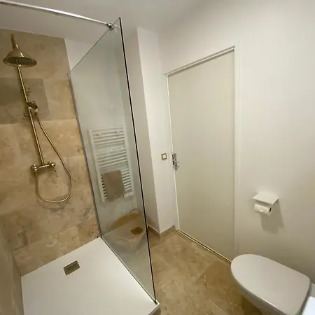 Le Paillette T2 400 M De La Апартаменты