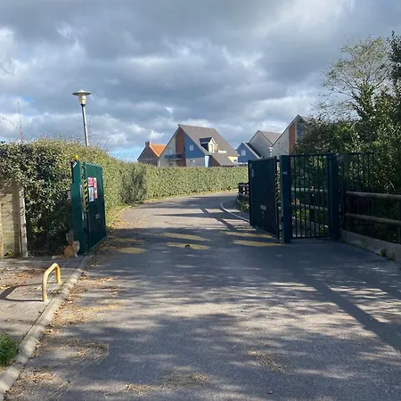 Апартаменты Le Paillette T2 400 M De La Berck