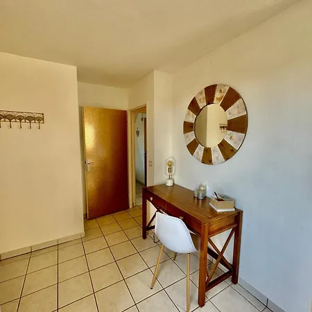 Le Paillette T2 400 M De La *