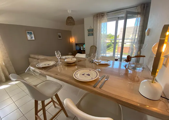 Le Paillette T2 400 M De La Appartement *